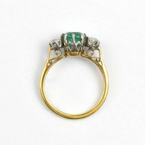 VINTAGE EUROPEAN OLD CUT EMERALD AND DIAMOND 18CT YELLOW GOLD RING CIRCA 1920'S - ADDITIONAL PHOTO 2