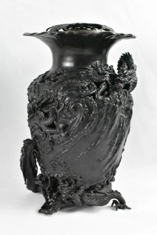 JAPANESE BRONZE DRAGON VASE WITH TWO DRAGON CANDLE HOLDER - ADDITIONAL PHOTO 1