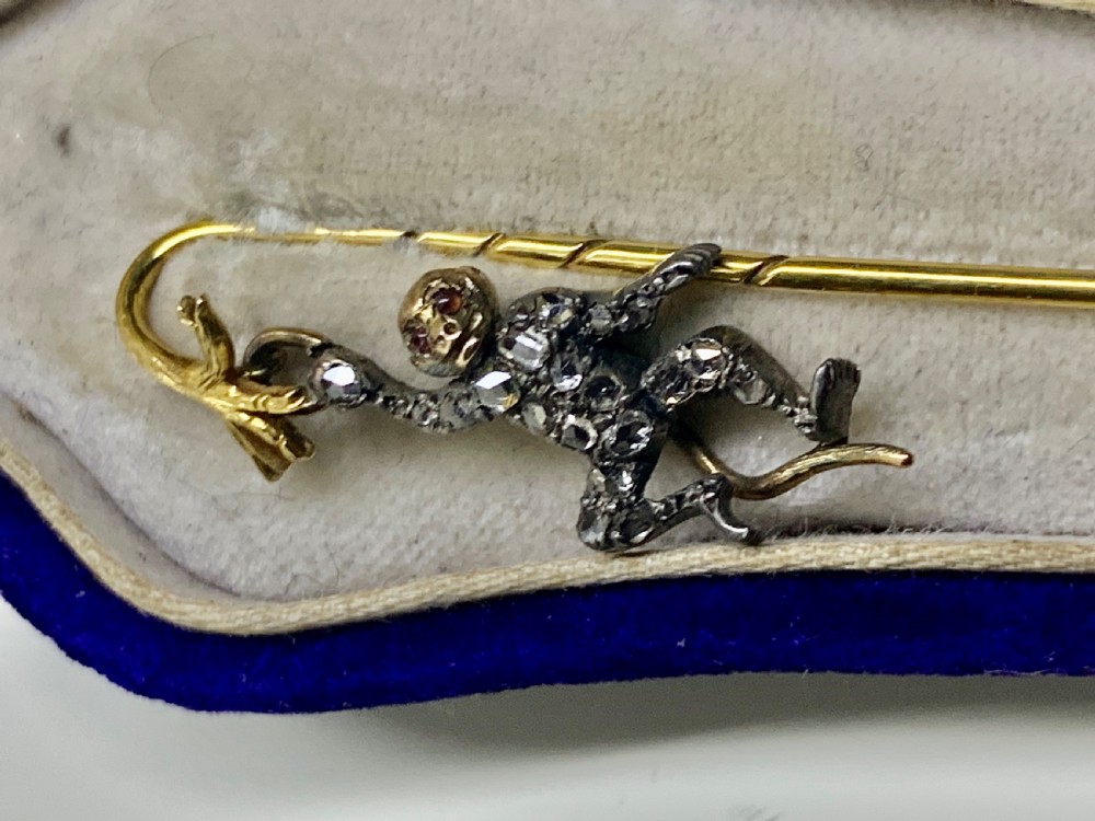  A DIAMOND NOVELTY MONKEY STICK PIN CIRCA 19th CENTURY View VII