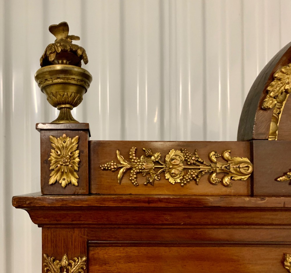 A FRENCH ORMOLU-MOUNTED MAHOGANY AND PARQUETRY VITRINE-ON-STAND View IV