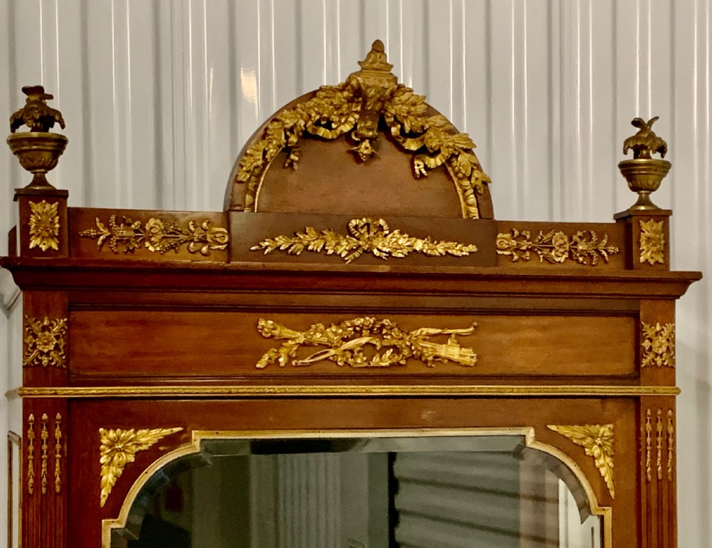 A FRENCH ORMOLU-MOUNTED MAHOGANY AND PARQUETRY VITRINE-ON-STAND View XI