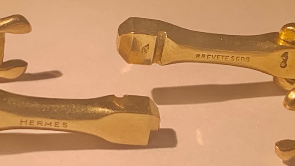 Superb Pair Hermes Paris Mid Century stirrup cufflinks 18ct gold, Circa 1965 View VII