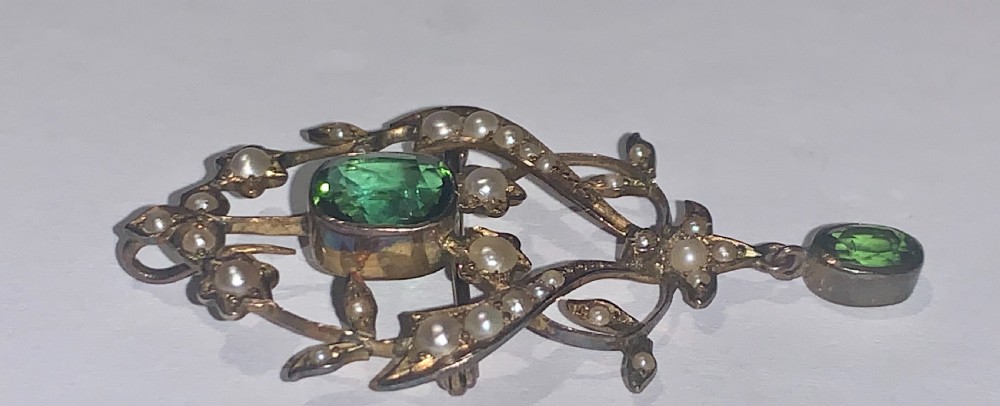 Nice quality antique Art Nouveau pendant brooch Circa 1900 View II