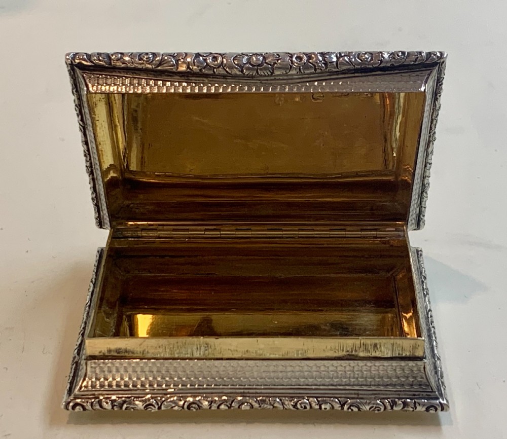 GEORGIAN SOLID STERLING SILVER TABLE SNUFF  BOX View V