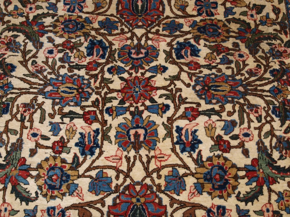 ANTIQUE QUM RUG WITH ALL OVER FLORAL DESIGN, EXCELLENT COLOURS, CIRCA 1920. View VII