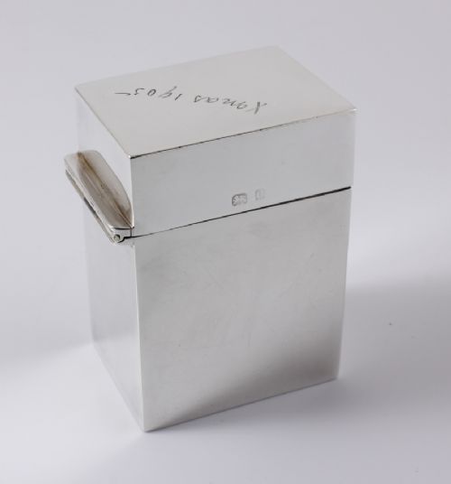 Silver Miniature Playing Card Box. William Hutton 1904.