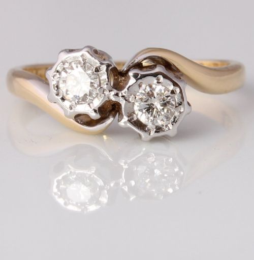 18ct Gold & Natural Diamond Two 2 Stone Engagement Ring. 0.25 Ct. J 1/2.