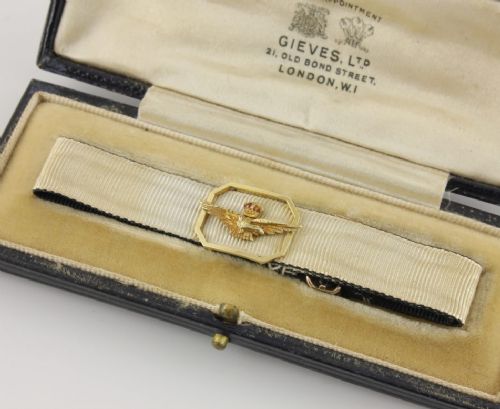 fig 1. 9ct Gold, Enamel & Silk RAF Sweetheart Bracelet.