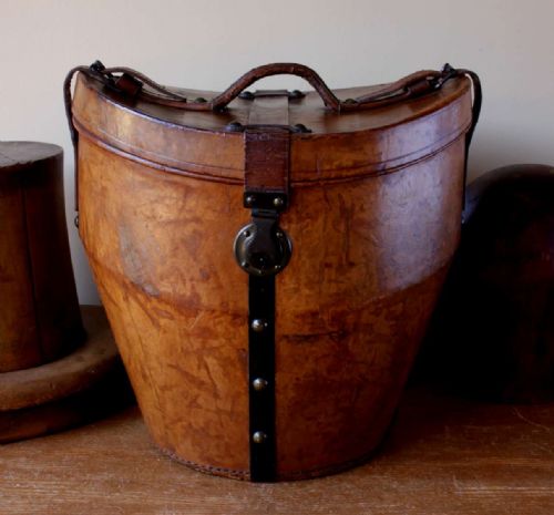 fig 1. Double Top Hat Carry Case