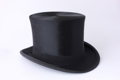 fig 2. Superfine London Black Plush Silk Top Hat In Box. Large UK 7. USA 7 1/8.