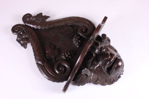 ANTIQUE GROTESQUE FACE WALL SHELF 19TH CENTURY WOOD DEMON PIPE RACK - ADDITIONAL PHOTO 6