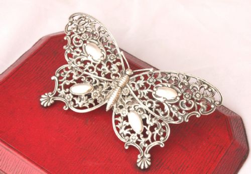 VICTORIAN SILVER BUTTERFLY NOVELTY STATIONERY PAPER CLIP 1895 HINGED DESK TIDY - ADDITIONAL PHOTO 3