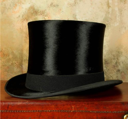 Antique Black Top Hat. Lincoln Bennett. UK 6 7/8. Ascot Plush Silk Topper.