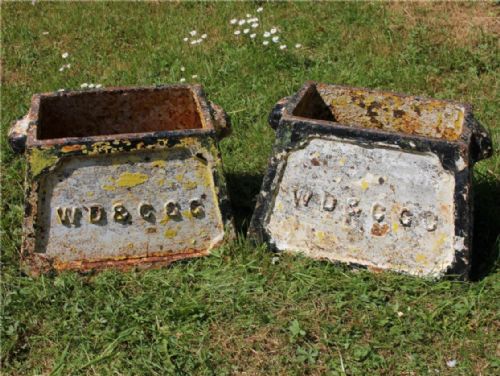 TWO CAST IRON WEYMOUTH DORCHESTER GOLF CLUB HOLE MARKERS PLANTERS C1893 - ADDITIONAL PHOTO 1
