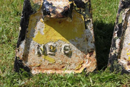 TWO CAST IRON WEYMOUTH DORCHESTER GOLF CLUB HOLE MARKERS PLANTERS C1893 - ADDITIONAL PHOTO 7