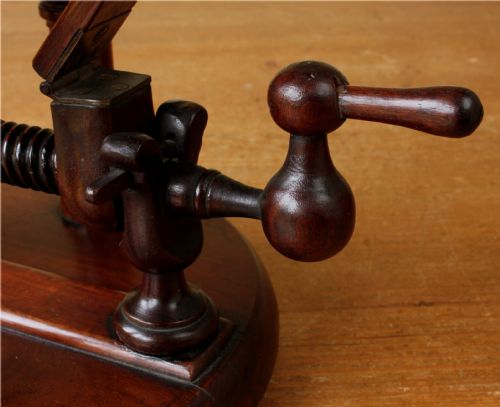 MAHOGANY CHAMPAGNE POURER CRADLE REGENCY WOODEN BOTTLE HOLDER C1820 - ADDITIONAL PHOTO 16