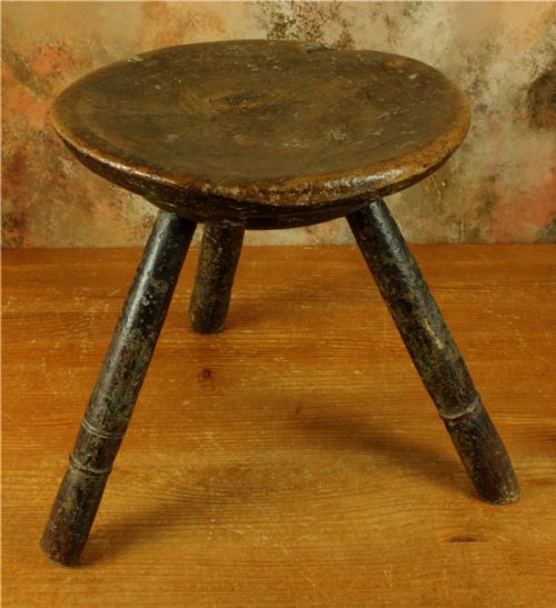 antique welsh milking stool cheese top country furniture - CATEGORY: ANTIQUE STOOLS - DATED 19TH CENTURY