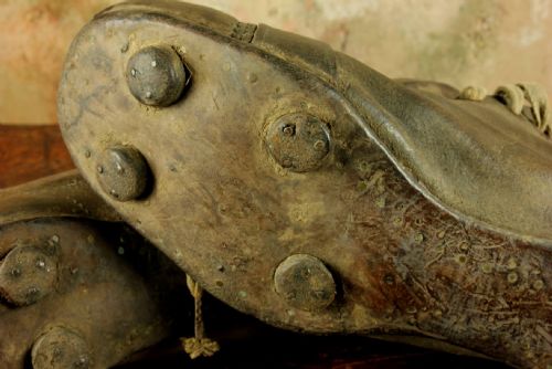 ANTIQUE FOOTBALL BOOTS OLD LACED LEATHER BROWN SOCCER SHOES C1925 - ADDITIONAL PHOTO 8