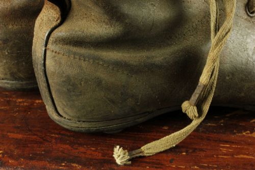 ANTIQUE FOOTBALL BOOTS OLD LACED LEATHER BROWN SOCCER SHOES C1925 - ADDITIONAL PHOTO 14