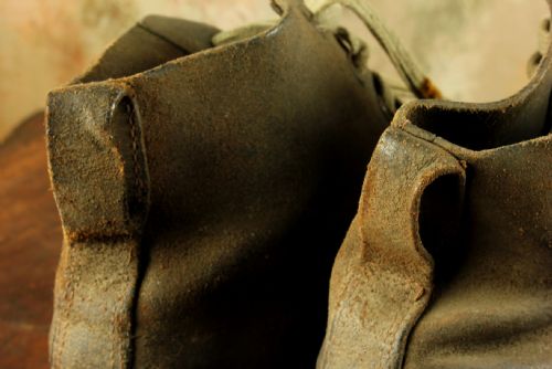 ANTIQUE FOOTBALL BOOTS OLD LACED LEATHER BROWN SOCCER SHOES C1925 - ADDITIONAL PHOTO 17