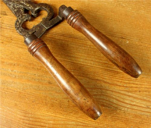 ANTIQUE LARGE PAIR GARDENING SHEARS 18TH CENTURY FRENCH GARDENER'S TOOL - ADDITIONAL PHOTO 14
