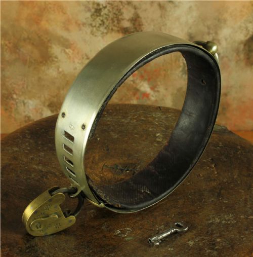 ANTIQUE FRENCH SILVER PLATE LEATHER DOG COLLAR PADLOCK 19TH CENTURY - ADDITIONAL PHOTO 1