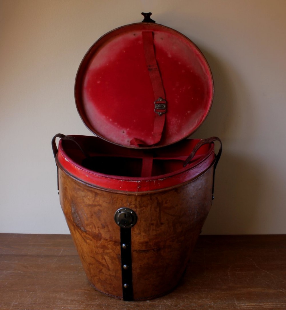 Double Top Hat Carry Case