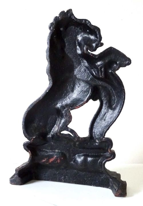 fig 1. VICTORIAN CAST IRON LION RAMPANT DOORSTOP
