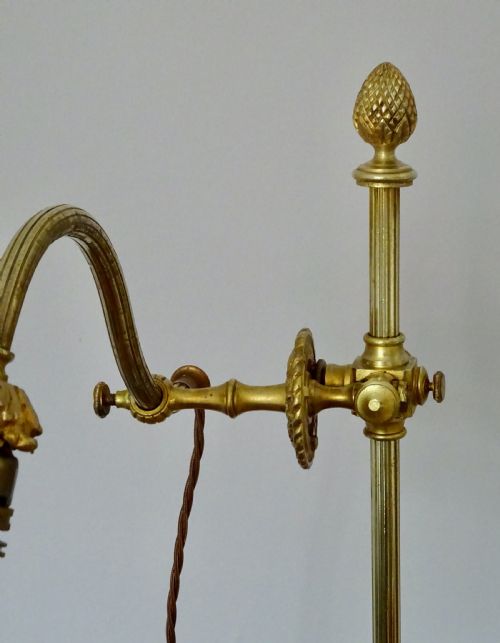 fig 2. ADJUSTABLE DESK LAMP MARKED L'UVIVERSE ED PARIS