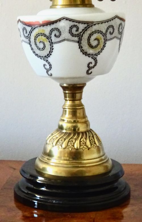 fig 1. Circa 1920's VERITAS OIL LAMP