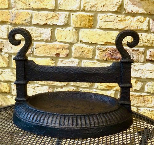 fig 1. LARGE, HEAVY, VICTORIAN BOOT SCRAPER