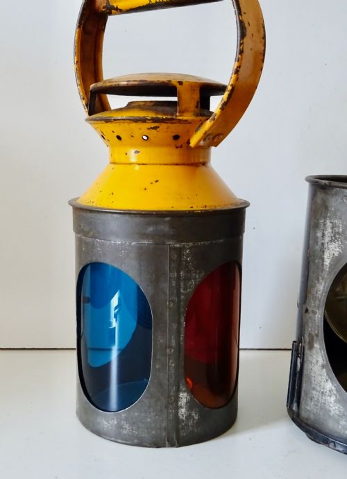 fig 1. BLADON B'HAM FOUR ASPECT RAILWAY LAMP