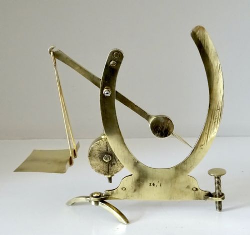 fig 1. REGISTERED 1913 A SET OF POSTAL SCALES