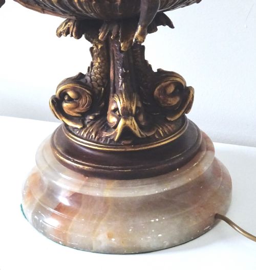 1910 A LARGE CHERUB AND DOLPHIN LAMP - ADDITIONAL PHOTO 2