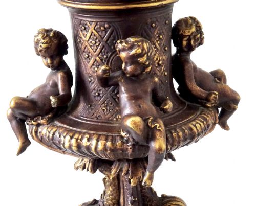 1910 A LARGE CHERUB AND DOLPHIN LAMP - ADDITIONAL PHOTO 5