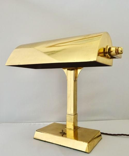 fig 1. LARGE BRASS BANKER'S LAMP