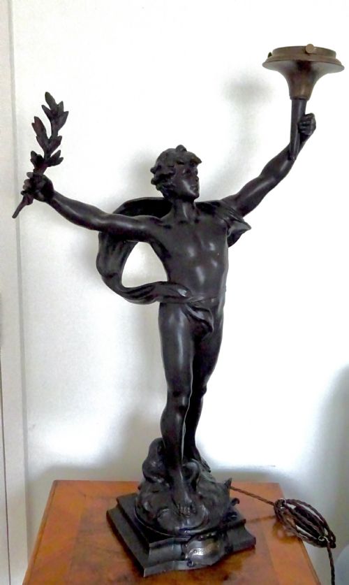 LARGE MOREAU SPELTER PRIMAX FIGURE LAMP