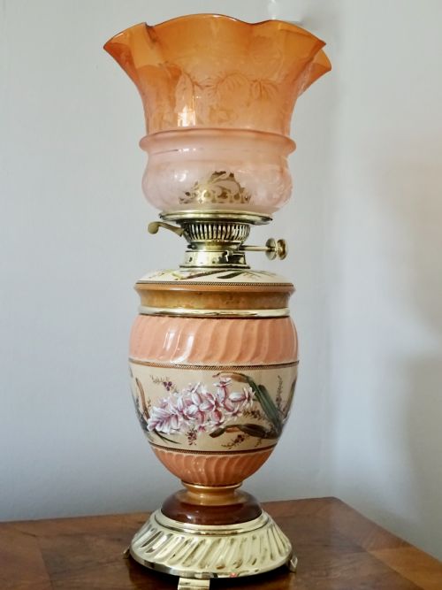 fig 1. VICTORIAN OIL LAMP WITH ORIGINAL GLASS SHADE