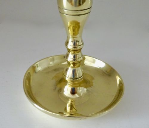 19001920 SOLID BRASS CANDLESTICK ON FITTED BASE - ADDITIONAL PHOTO 2