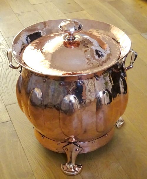 19101930 AN ART NOUVEAU COPPER LOG BIN AND LID