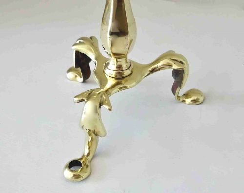 fig 1. An antique polished brass Pullman table lamp base featuring a turned central stem, a tripod base, and an integral push-button switch.