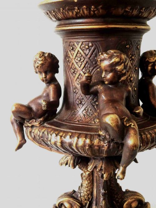 1910 A LARGE CHERUB AND DOLPHIN LAMP - ADDITIONAL PHOTO 3