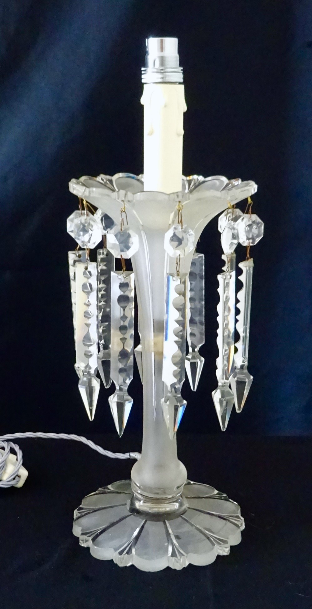 1920'S GLASS LAMP WITH CRYSTAL LUSTRES