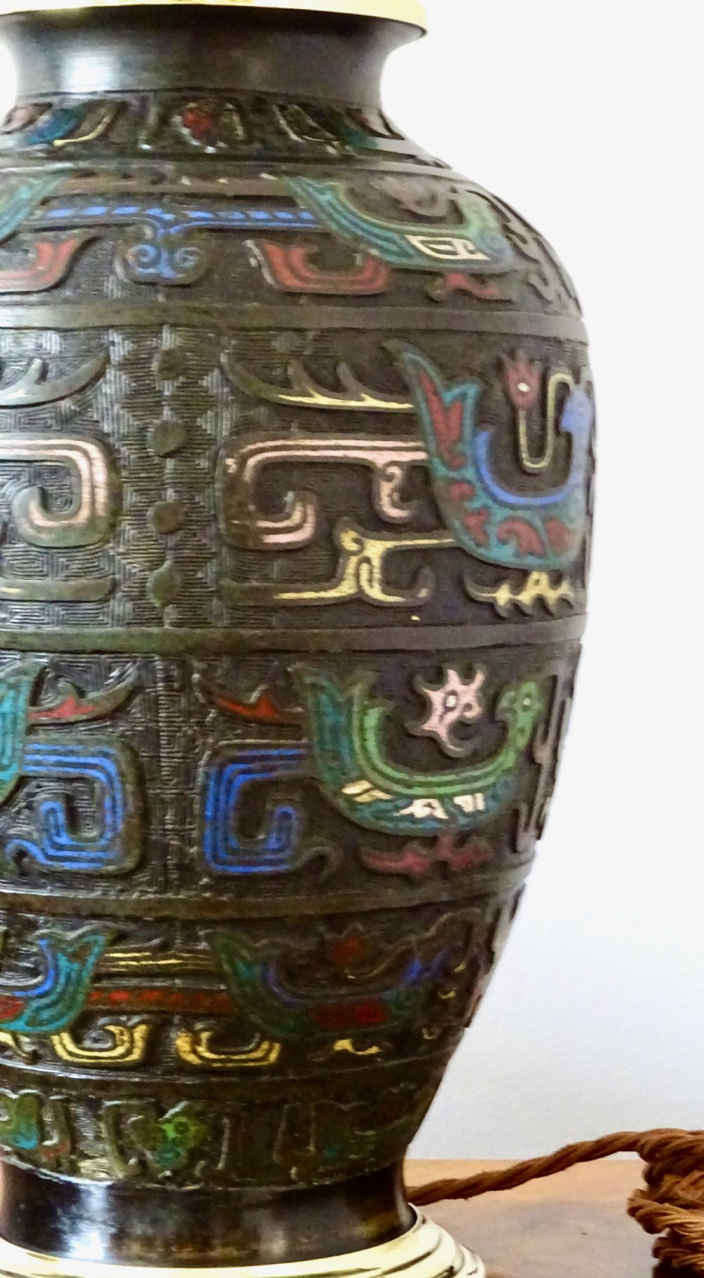 CIRCA 1880  A LARGE CLOISONNE TABLE LAMP View IV