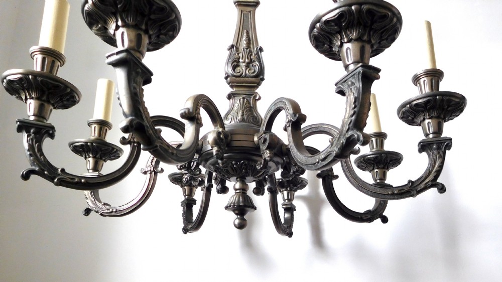 VICTORIAN EIGHT ARM CHANDELIER View IV