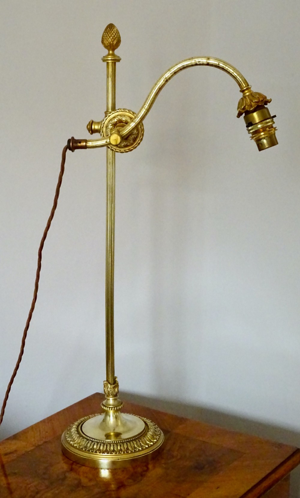ADJUSTABLE DESK LAMP MARKED L'UVIVERSE ED PARIS View II