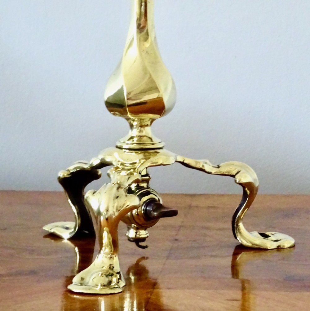 A REGISTERED PULLMAN LAMP - Circa 1910 View V