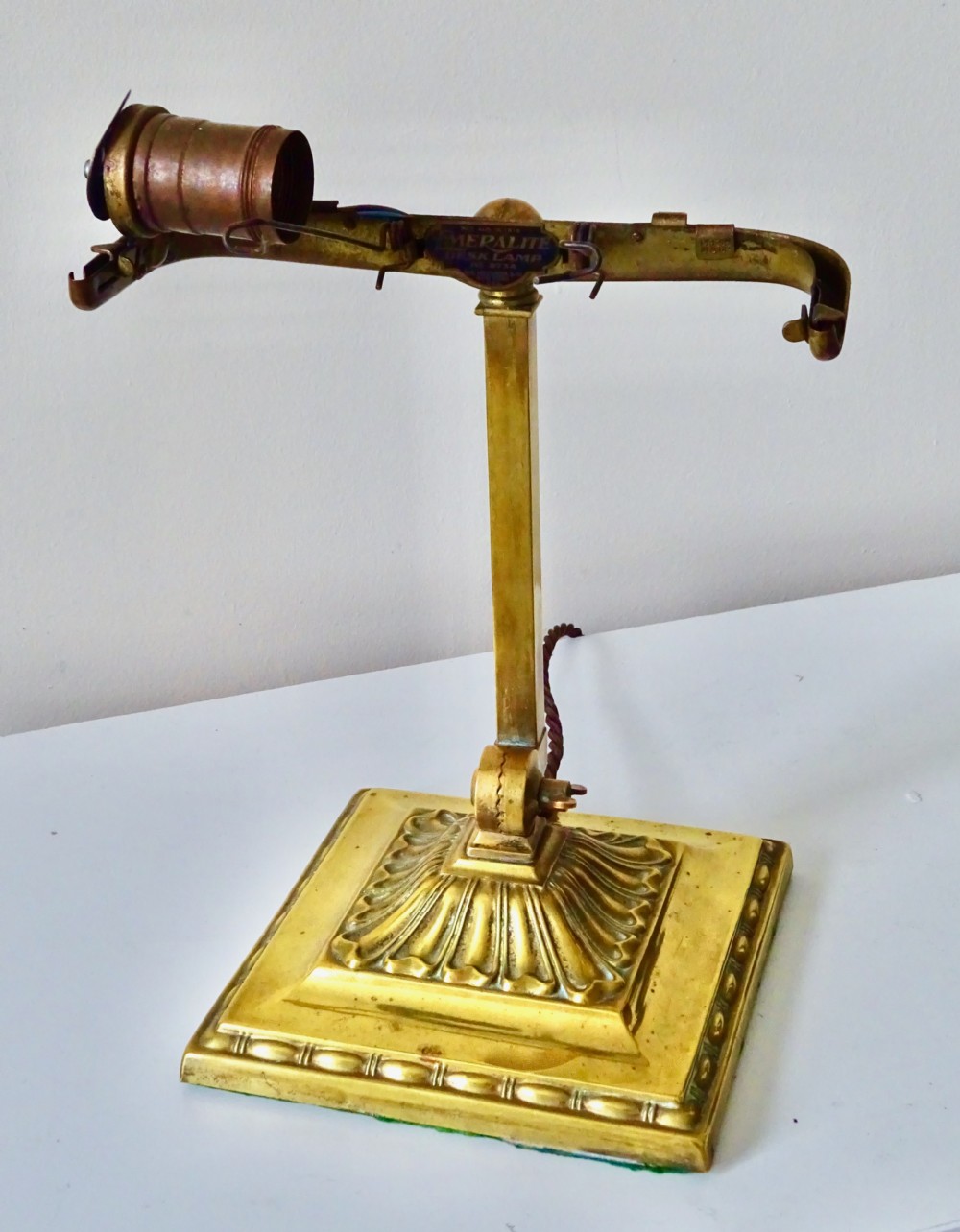 A MCFADDIN EMERALITE BANKER'S  LAMP NO: 8734 View V