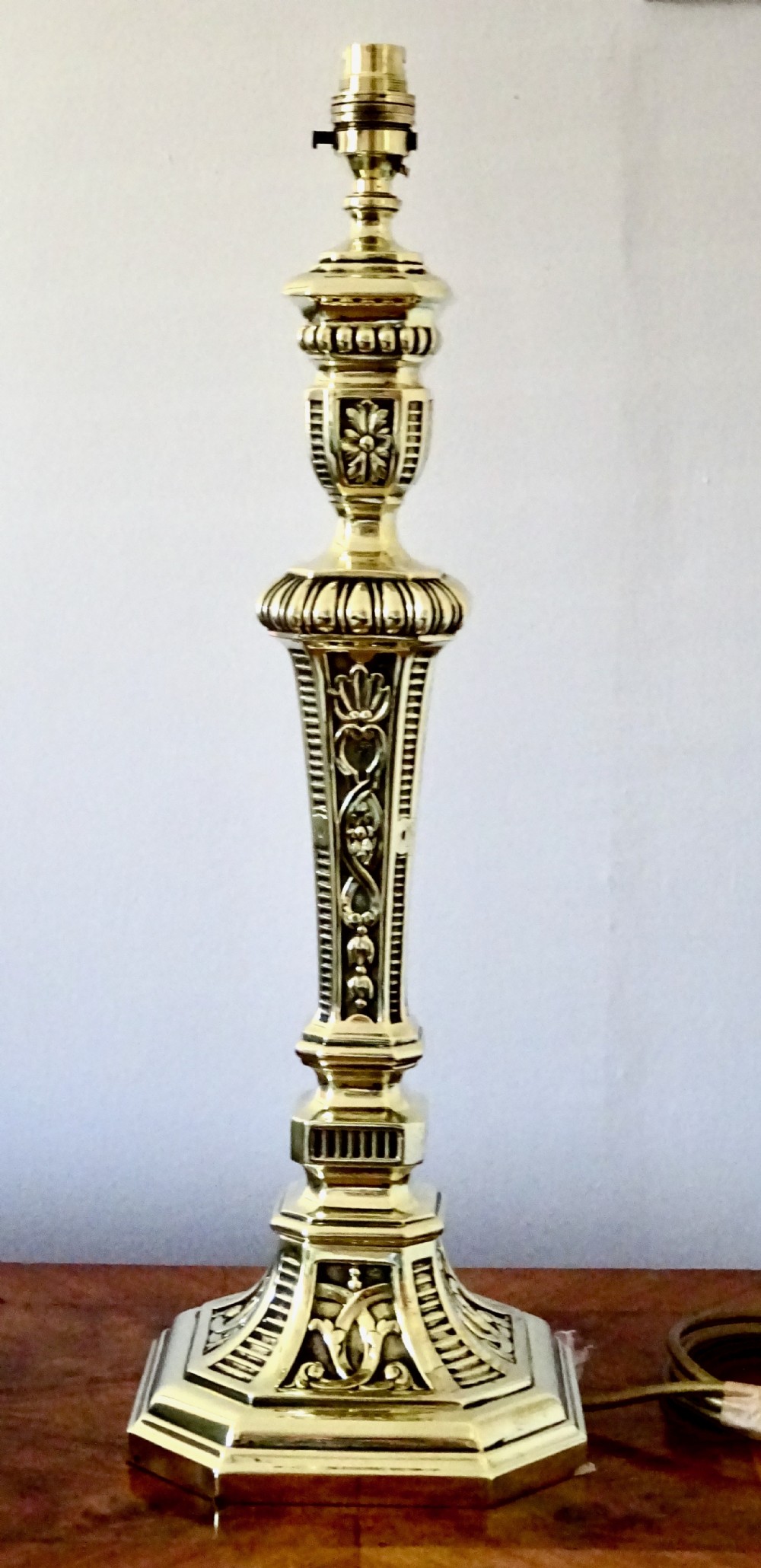 TALL, ORNATE VICTORIAN GAS LAMP