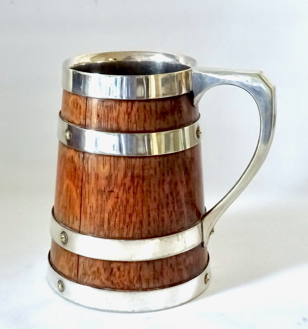 MAPPIN & WEBB OAK AND SILVER PLATED TANKARD